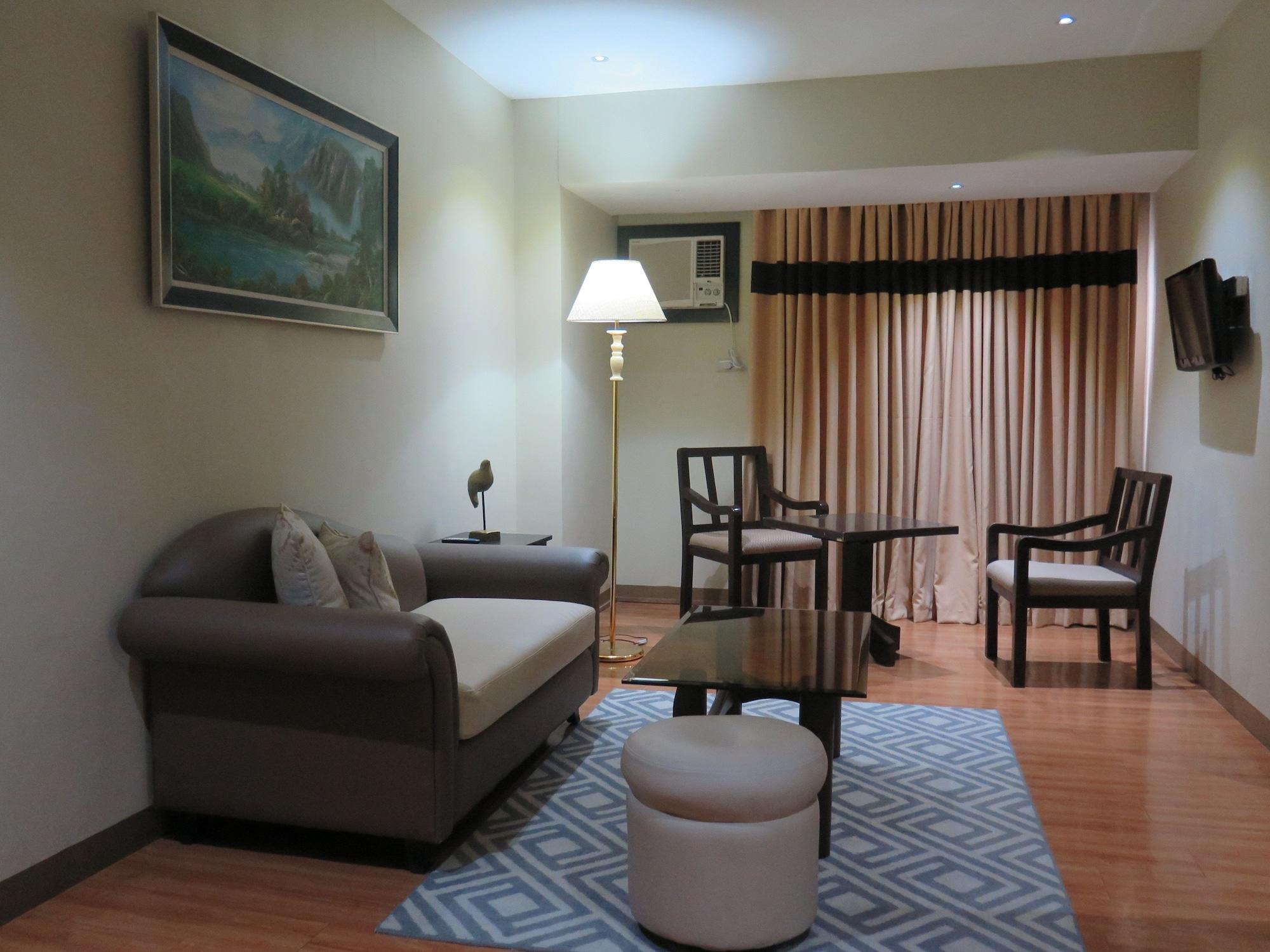 The Pinnacle Hotel And Suites Davao City Dış mekan fotoğraf