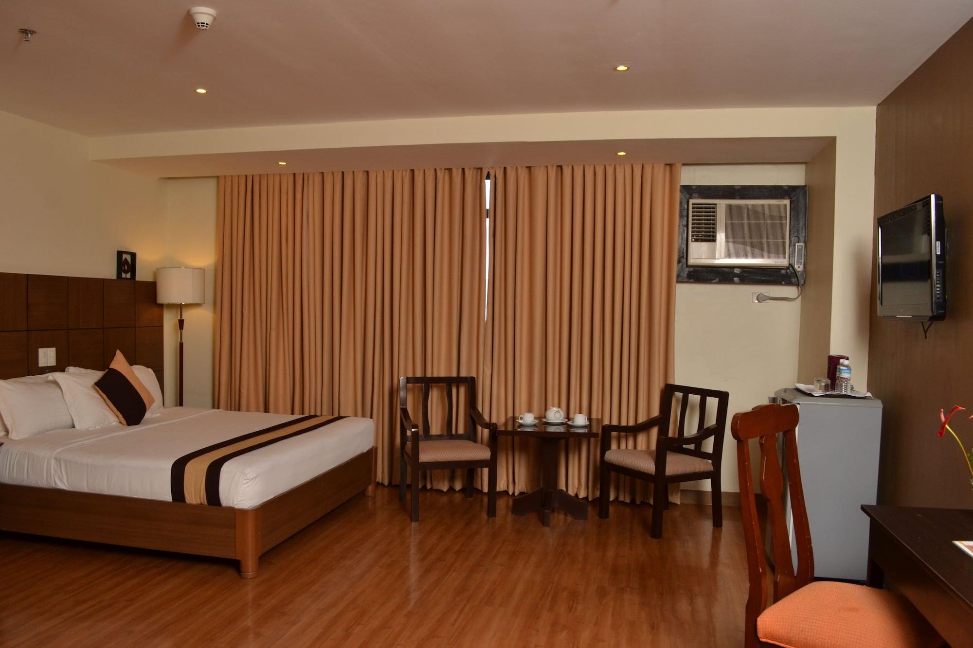 The Pinnacle Hotel And Suites Davao City Dış mekan fotoğraf