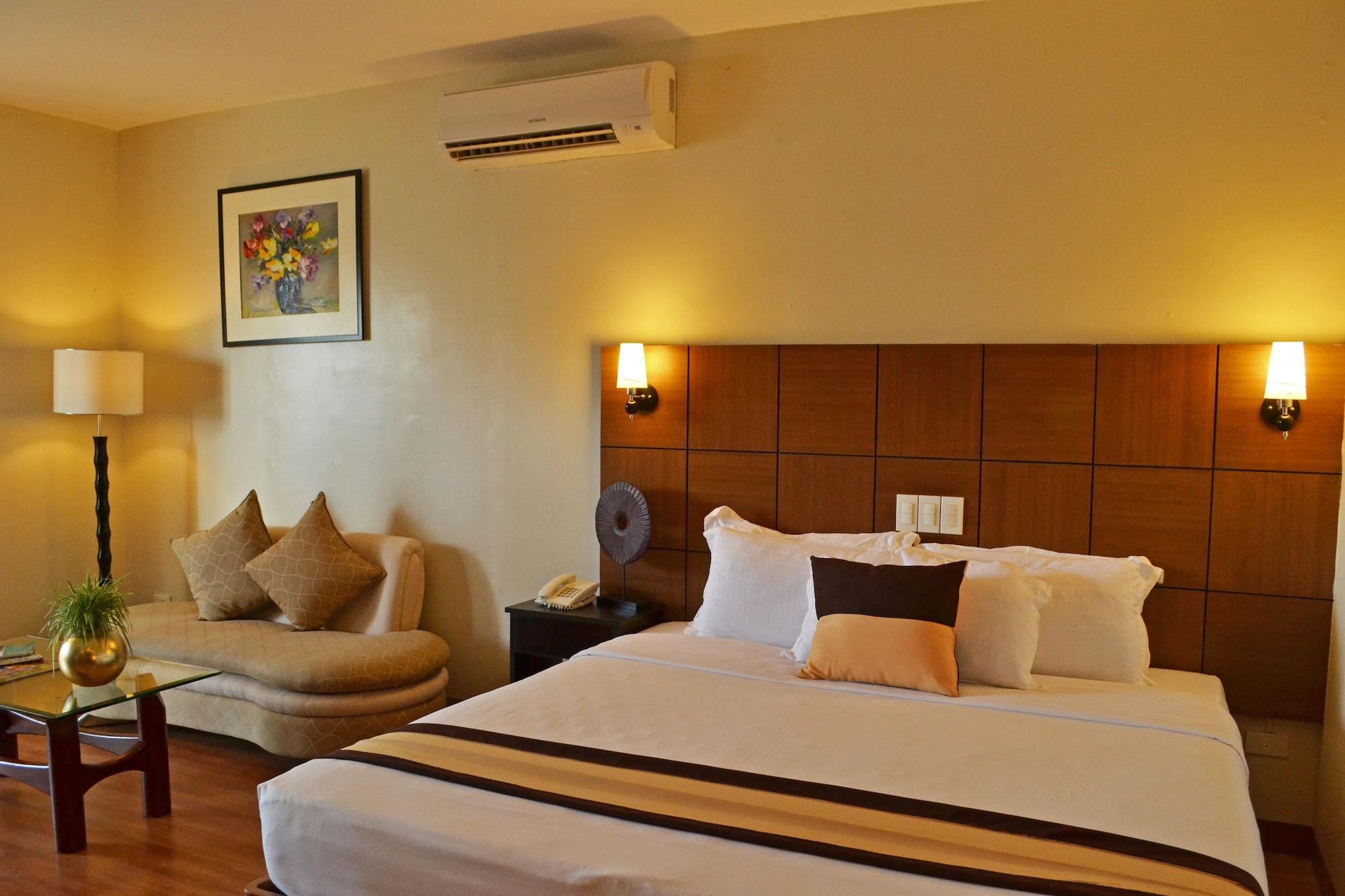 The Pinnacle Hotel And Suites Davao City Dış mekan fotoğraf