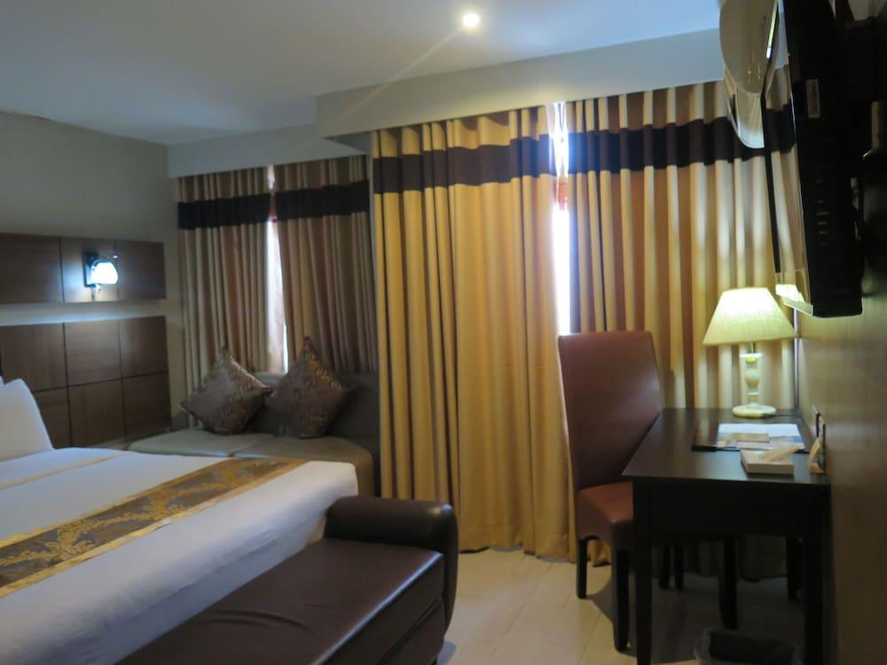 The Pinnacle Hotel And Suites Davao City Dış mekan fotoğraf
