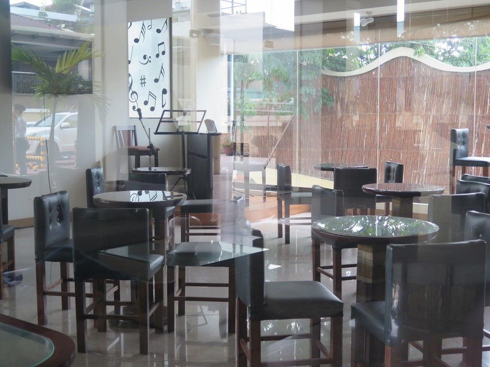 The Pinnacle Hotel And Suites Davao City Dış mekan fotoğraf