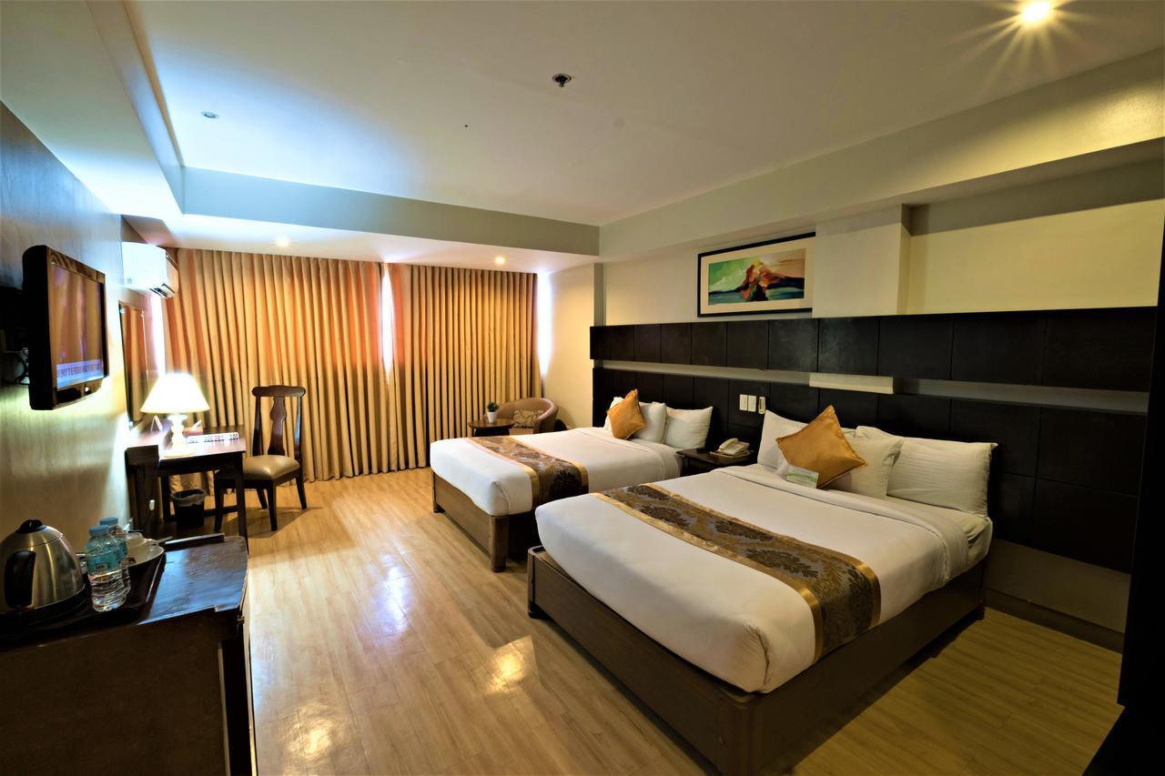 The Pinnacle Hotel And Suites Davao City Dış mekan fotoğraf