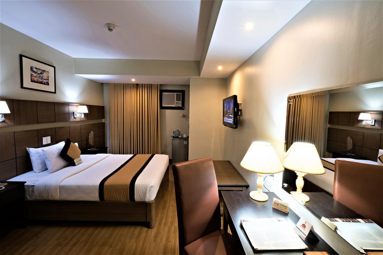 The Pinnacle Hotel And Suites Davao City Dış mekan fotoğraf