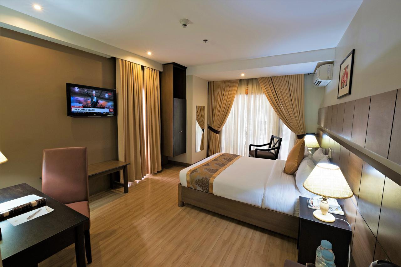 The Pinnacle Hotel And Suites Davao City Dış mekan fotoğraf